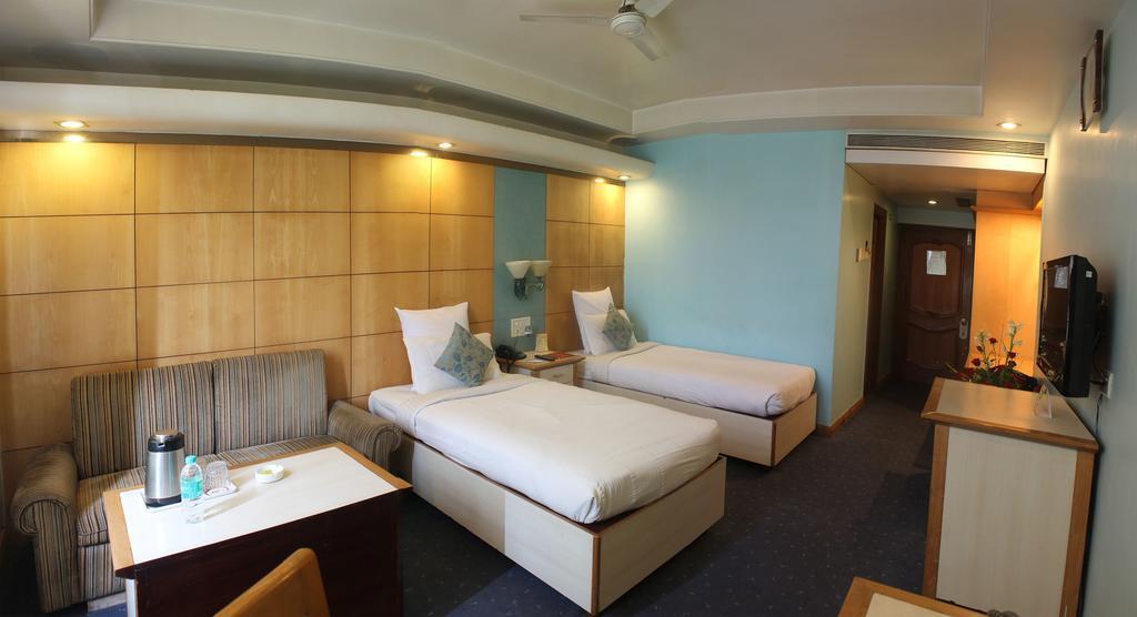 Hotel Grand International Rāipur Eksteriør bilde