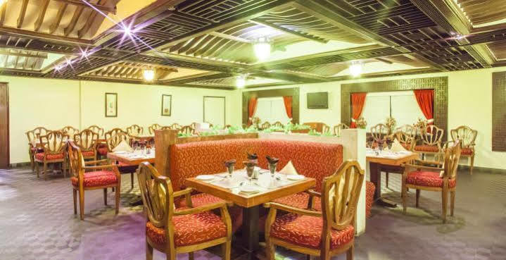 Hotel Grand International Rāipur Eksteriør bilde