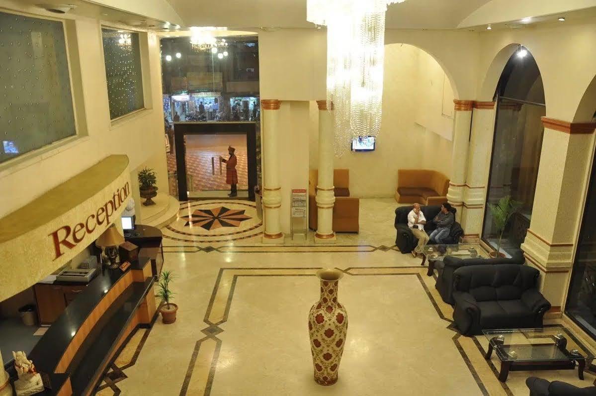Hotel Grand International Rāipur Eksteriør bilde