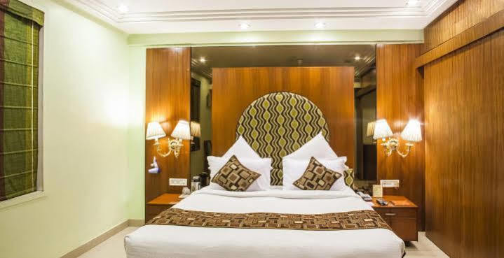 Hotel Grand International Rāipur Eksteriør bilde